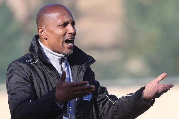 جمال طه: لا اتصالات لتدريب العهد..أزمة الفريق معنوية..ولا يزال مرشحًا لحصد اللقب  